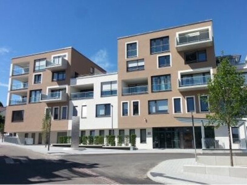 Eingang zum Gebäude Löchgauer Straße 22